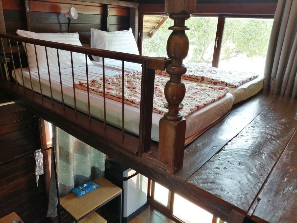 Rustic​ Charm​ Suphan​ Ban Tha Pong Esterno foto