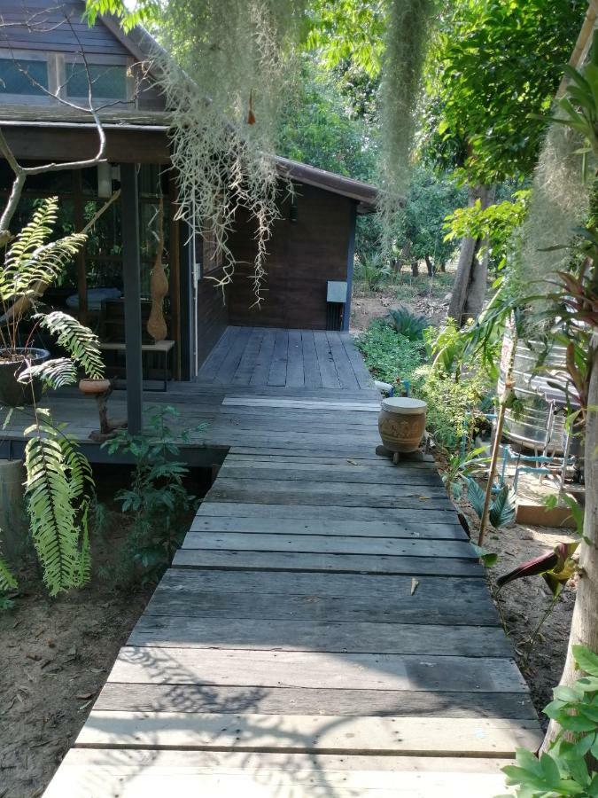 Rustic​ Charm​ Suphan​ Ban Tha Pong Esterno foto