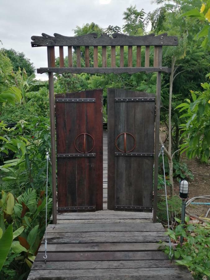 Rustic​ Charm​ Suphan​ Ban Tha Pong Esterno foto